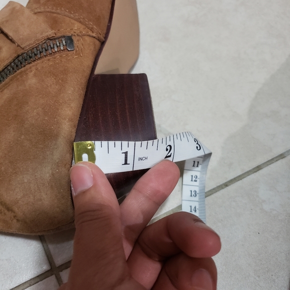 Steve Madden cuff pointed toe brown booties - Picture 7 of 7